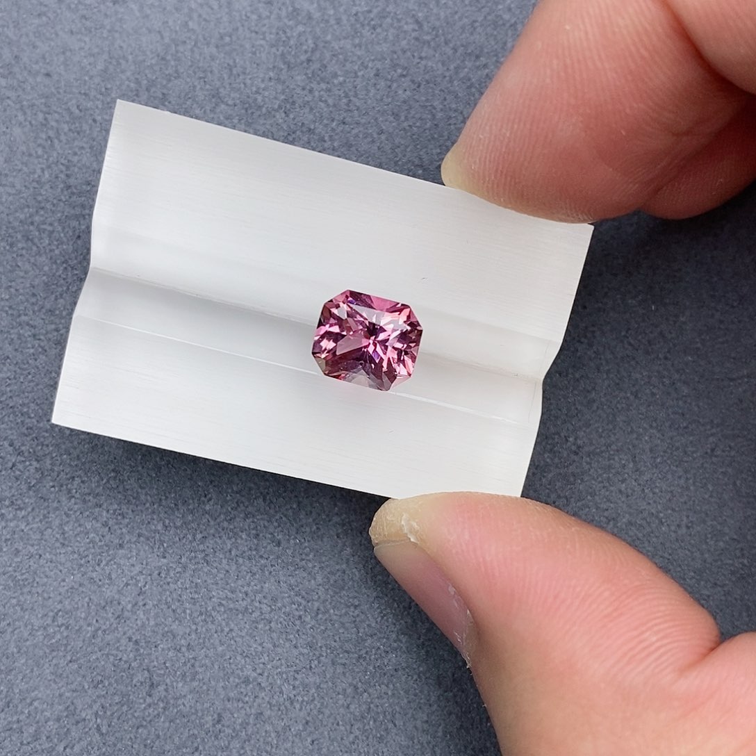 碧玺珠宝半成品未镶嵌2.6ct裸石