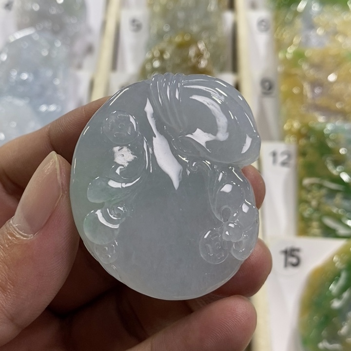 颈饰未镶嵌翡翠福袋