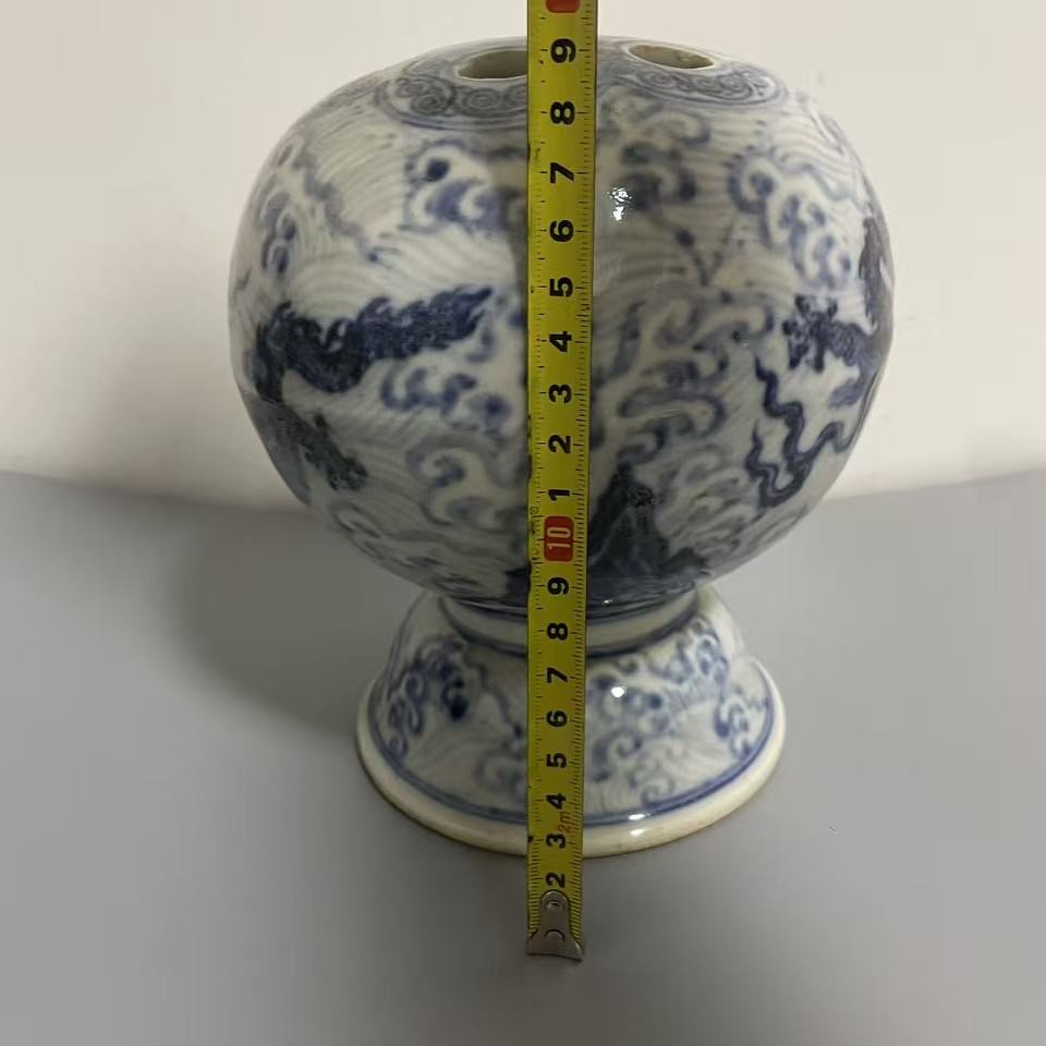 当代青花瓷器一个