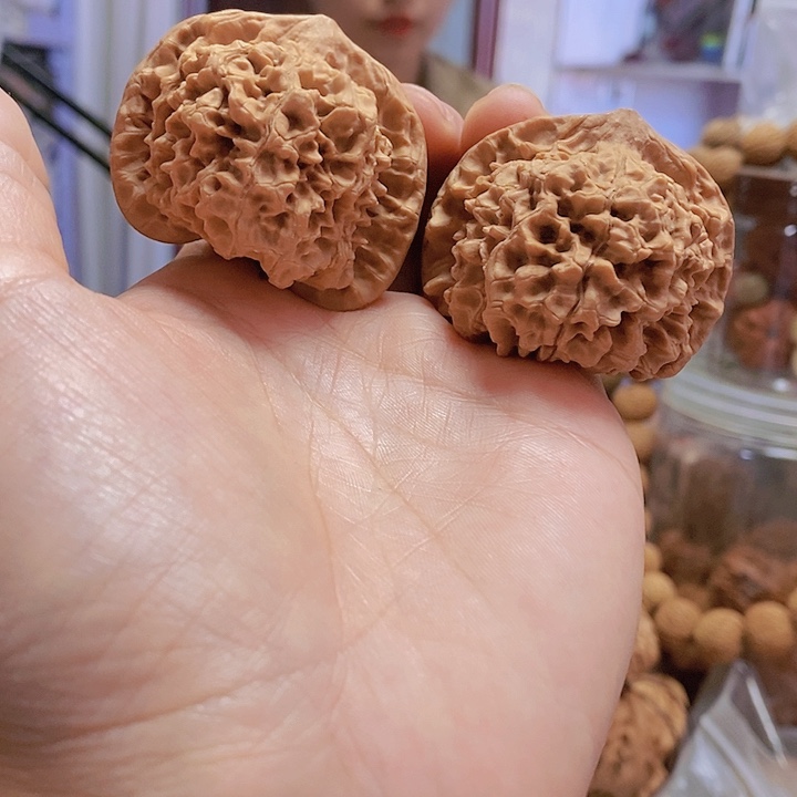 【闪购商品】文玩核桃把件46国字官帽