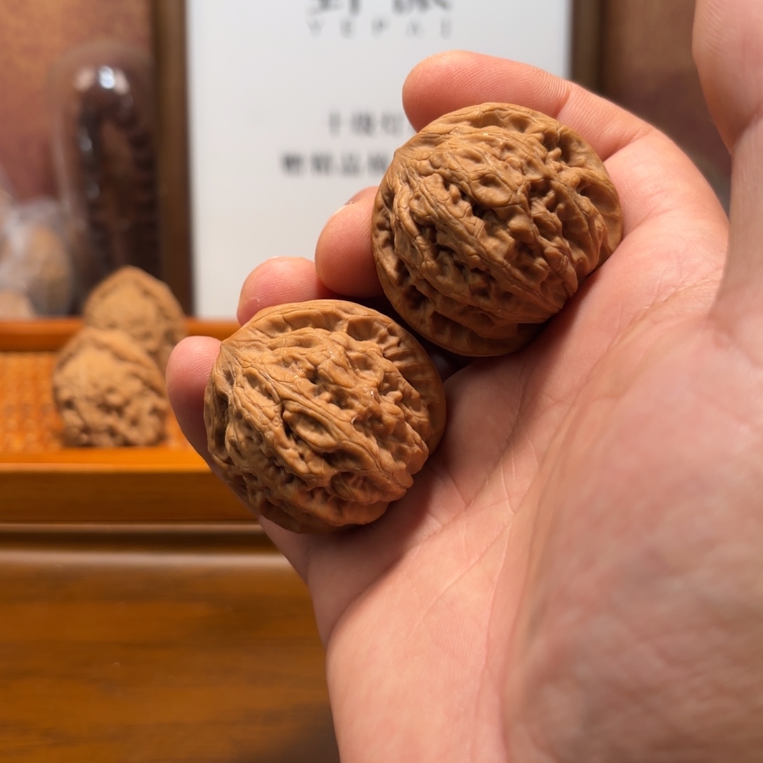 努****文玩核桃吊坠昆仑