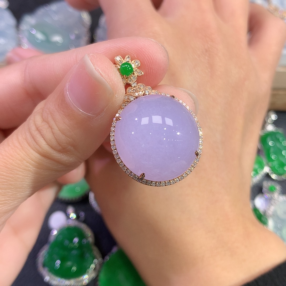 翡翠吊坠(赠链)18K金镶嵌