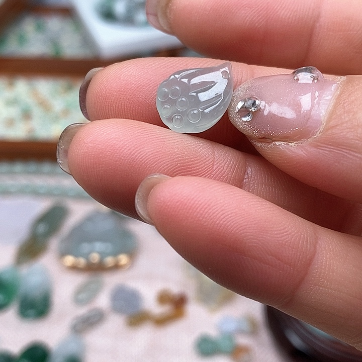 翡翠颈饰未镶嵌22234888888