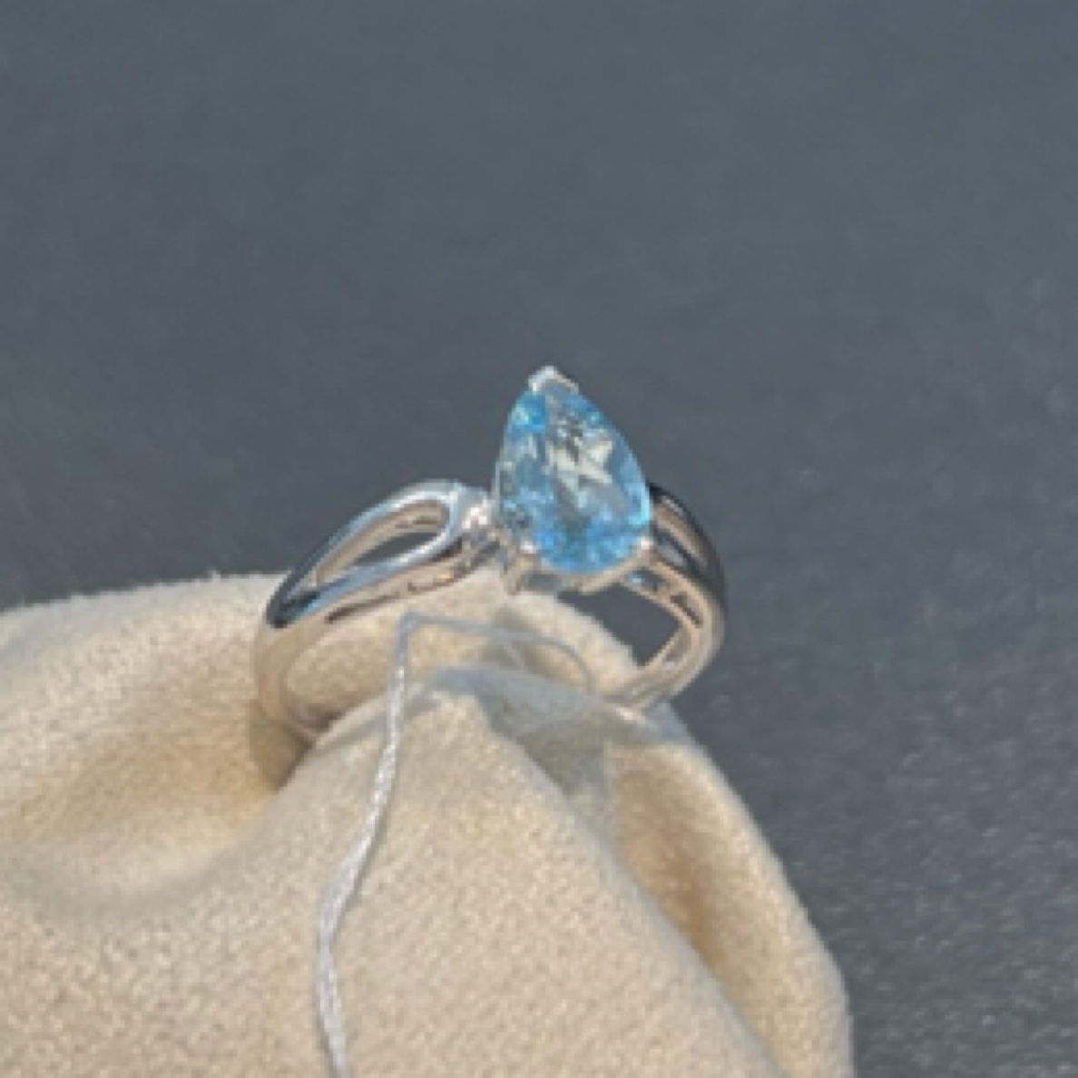 18K金海蓝宝石戒指 15号指圈 1枚