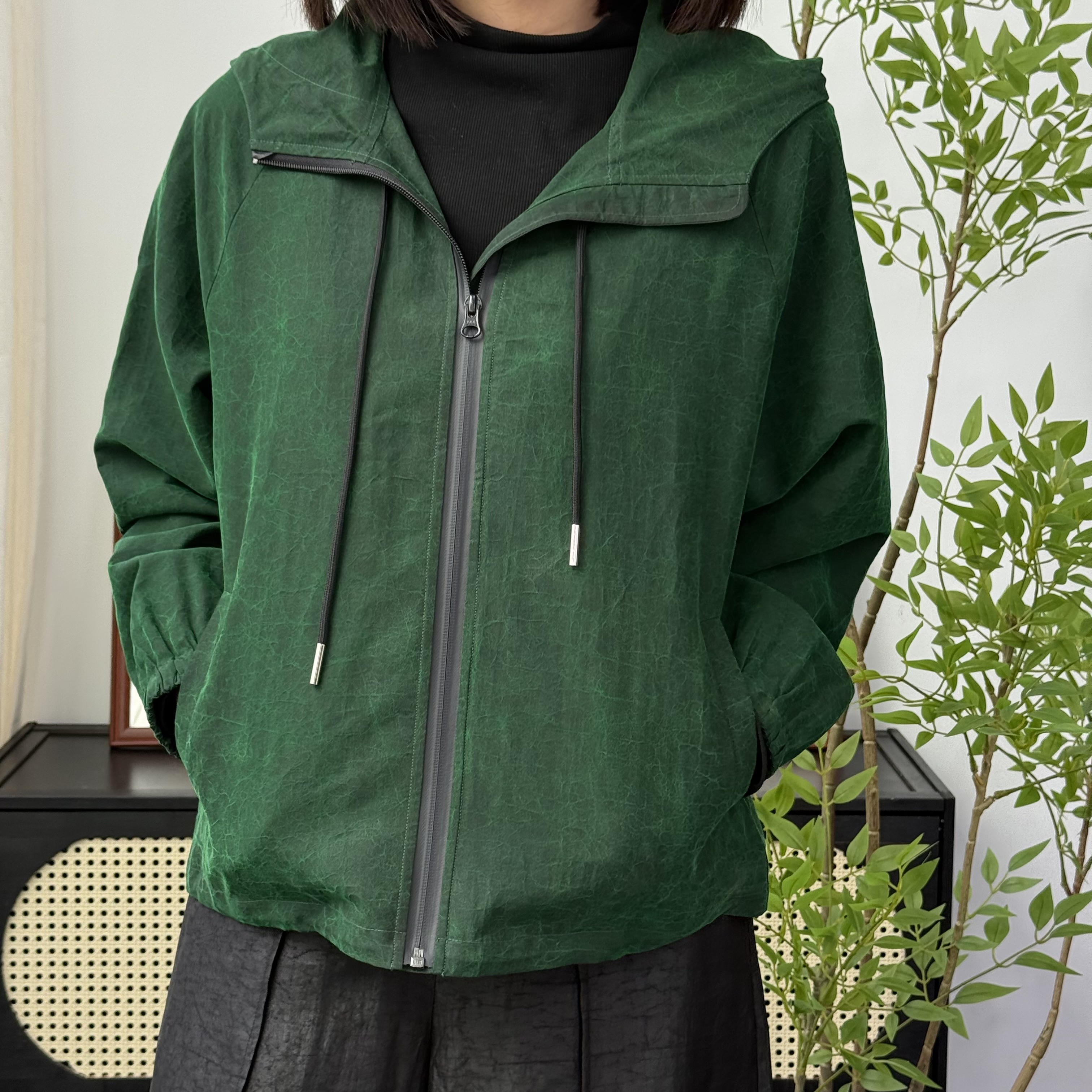 【天莨阁】 原创 电力纺绿色龟裂纹 单面穿 帽衫上衣 衣长60起