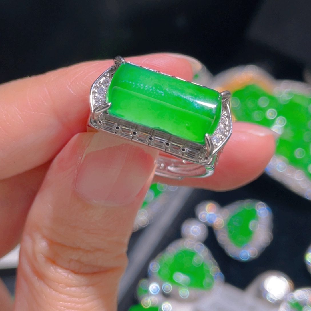 翡翠戒指银S925镶嵌11111111111111