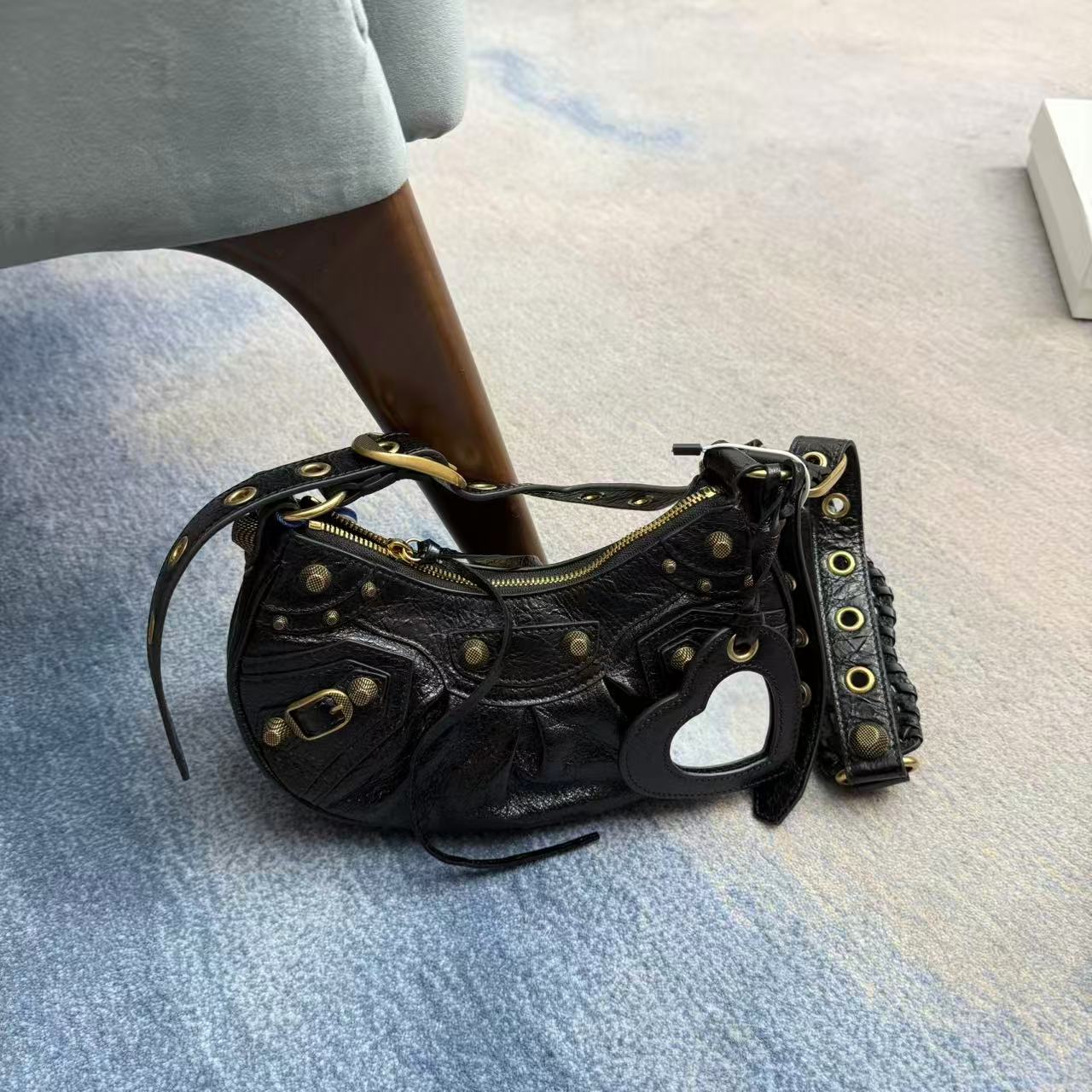 95新 Balenciaga/巴黎世家 乱乱子中古/女士/单肩包/118608