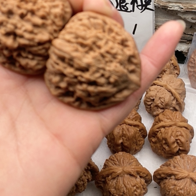 【闪购商品】吊坠文玩核桃麒麟纹官帽