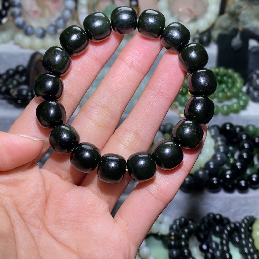 和田玉未镶嵌手链