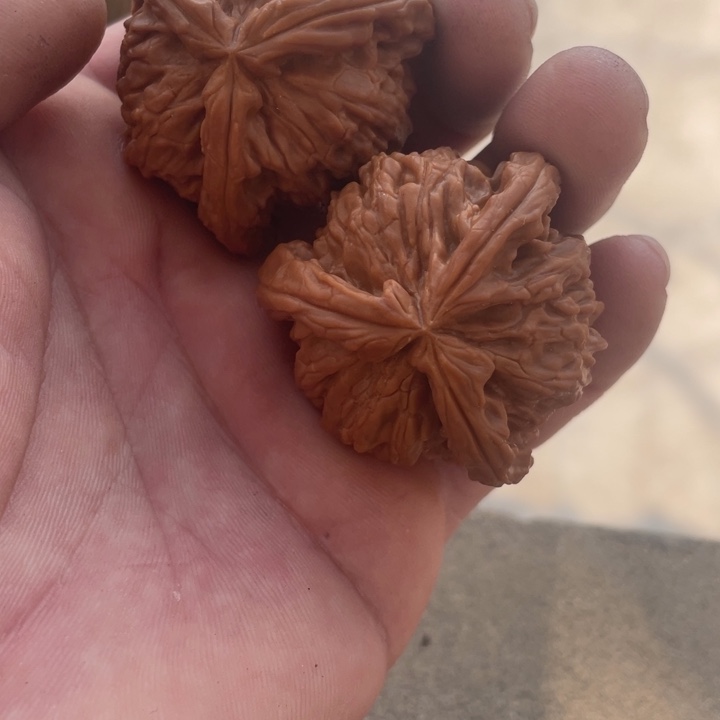 艾***乔文玩核桃吊坠三棱三棱三棱三棱三棱