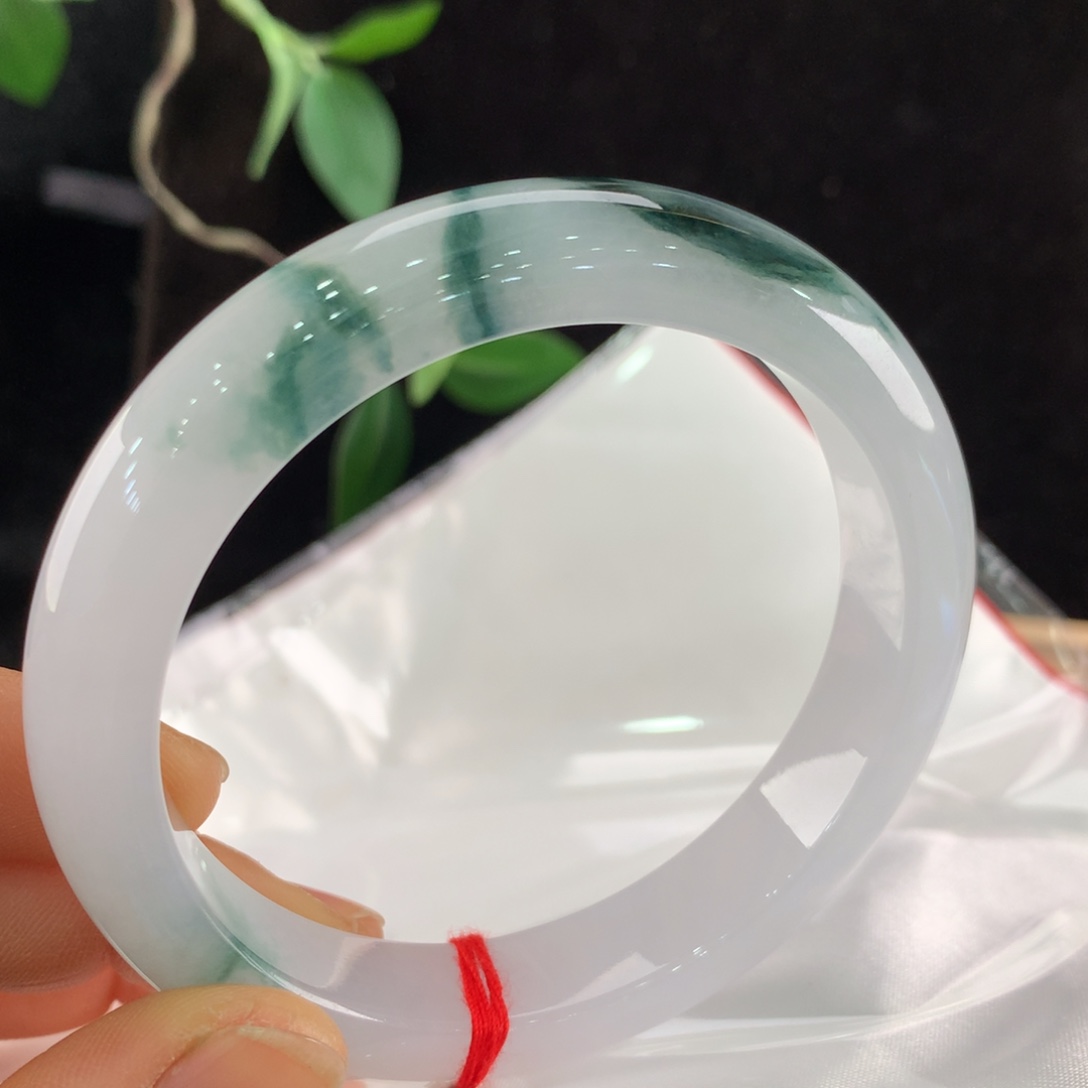翡翠手镯未镶嵌111-0819
