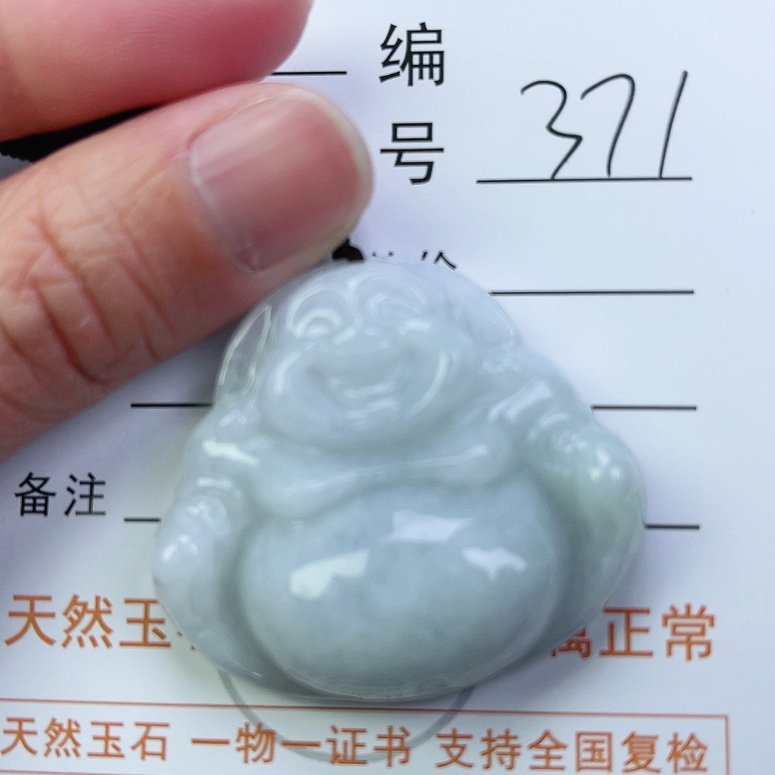 翡翠颈饰未镶嵌佛公