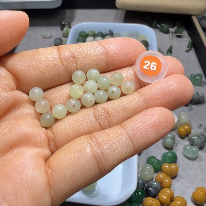 和田玉未镶嵌珠宝半成品