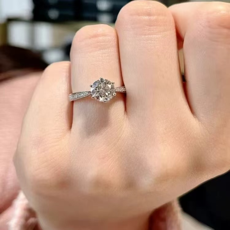 0.3CT 周家小蛮腰女戒