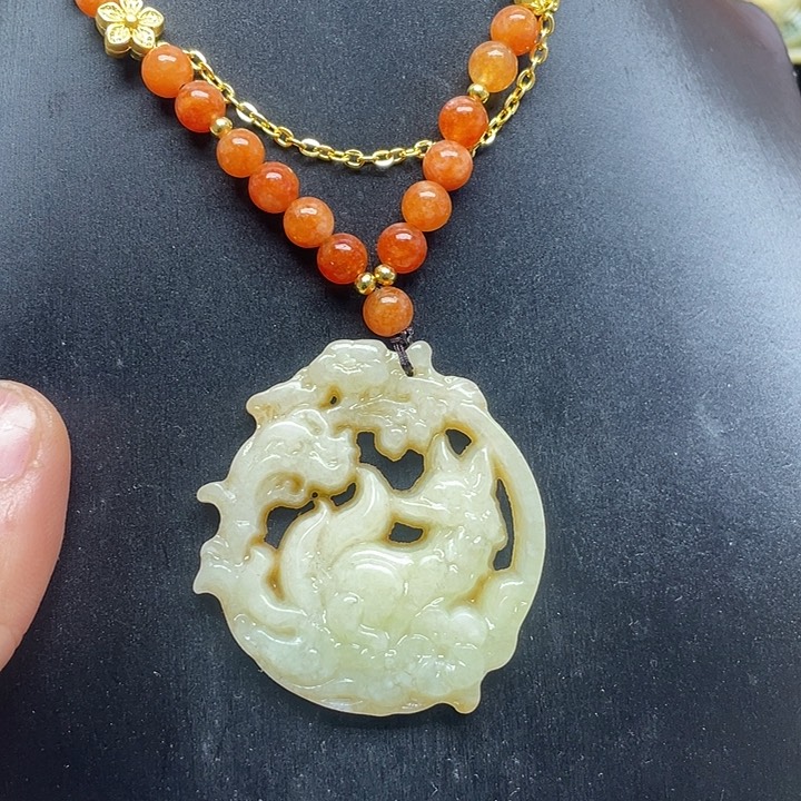 未镶嵌蛇纹石玉颈饰
