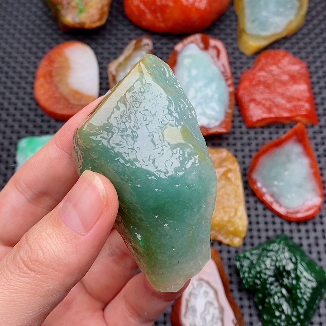 翡翠未镶嵌颈饰123456