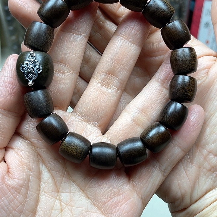 沉香手串古*越南芽庄白奇楠