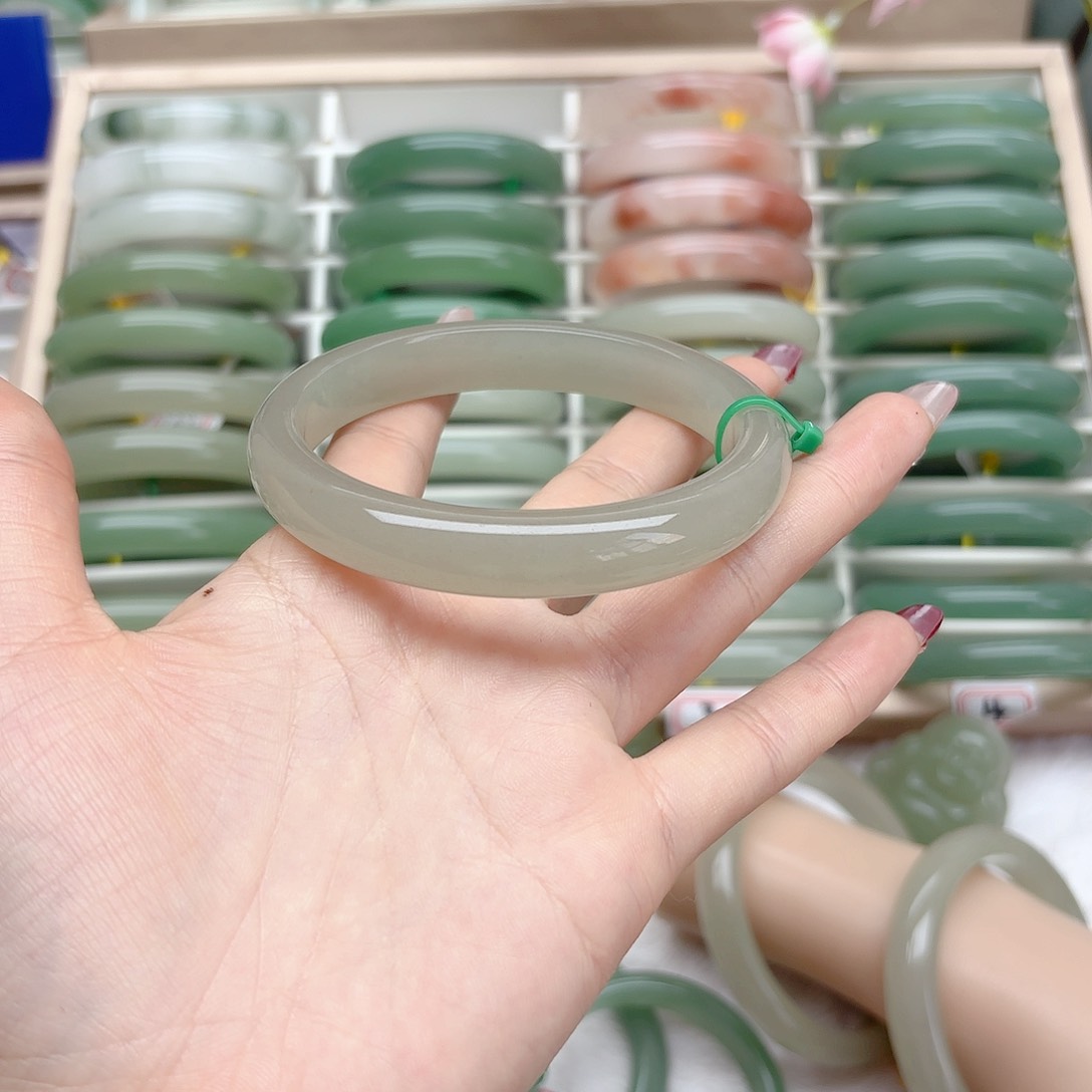 石英质玉手镯未镶嵌用****465