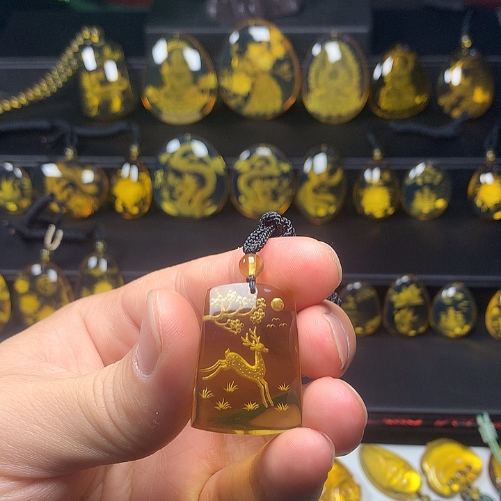 琥珀未镶嵌颈饰一路有你