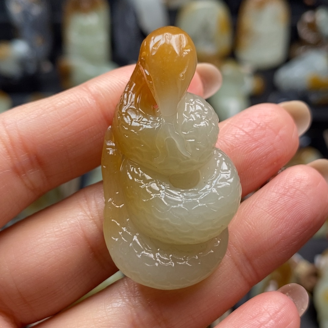 和田玉挂件未镶嵌