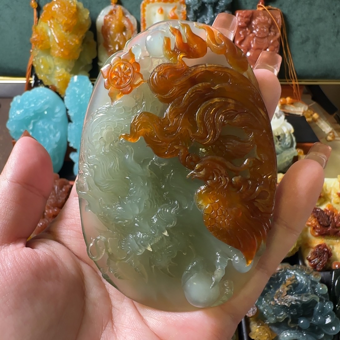 三***戒岫玉未镶嵌颈饰龙凤