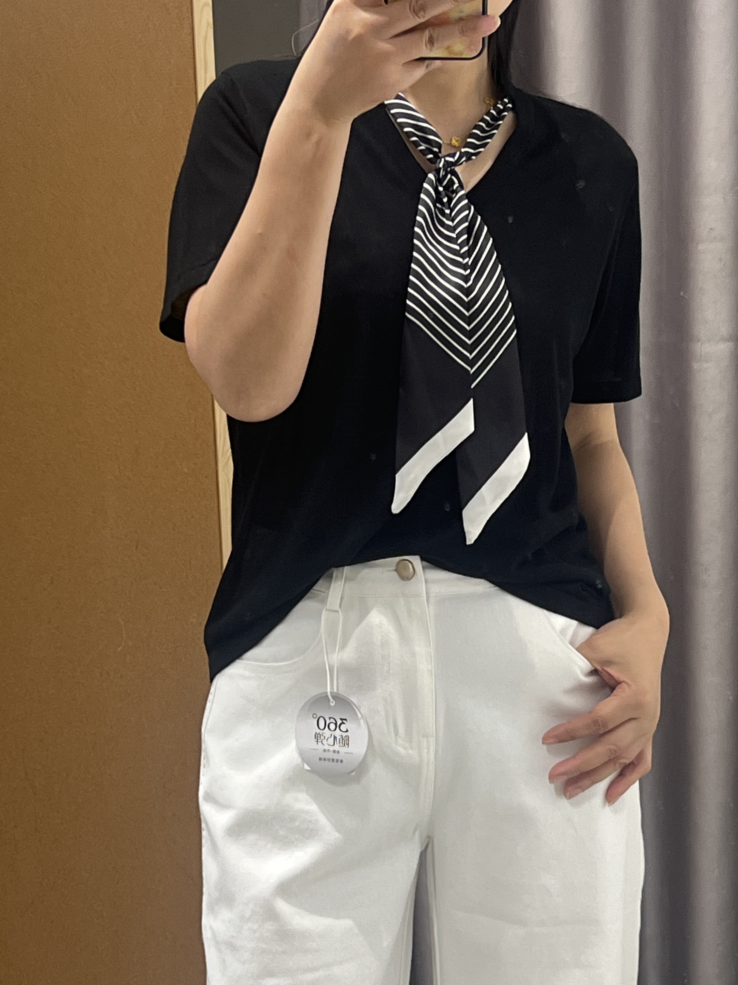 Kin.轻奢服饰新款欧货胸前系带黑色针织小衫