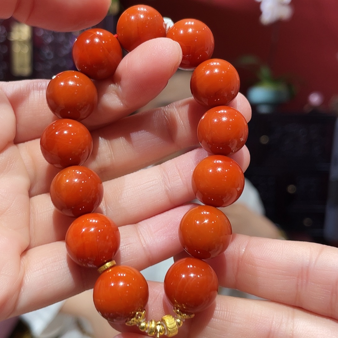 南红玛瑙18K金镶嵌手链