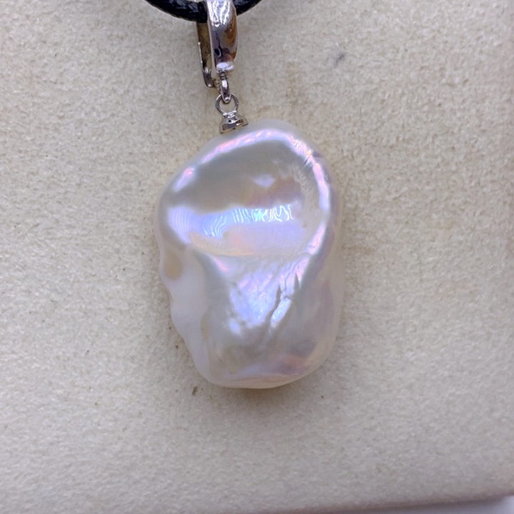 未镶嵌吊坠(赠链)淡水珍珠