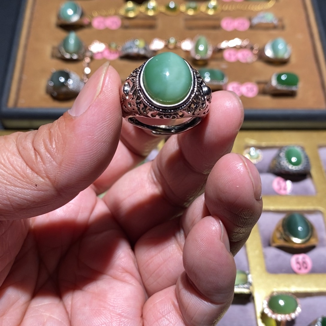 和田玉（碧玉）戒指未镶嵌