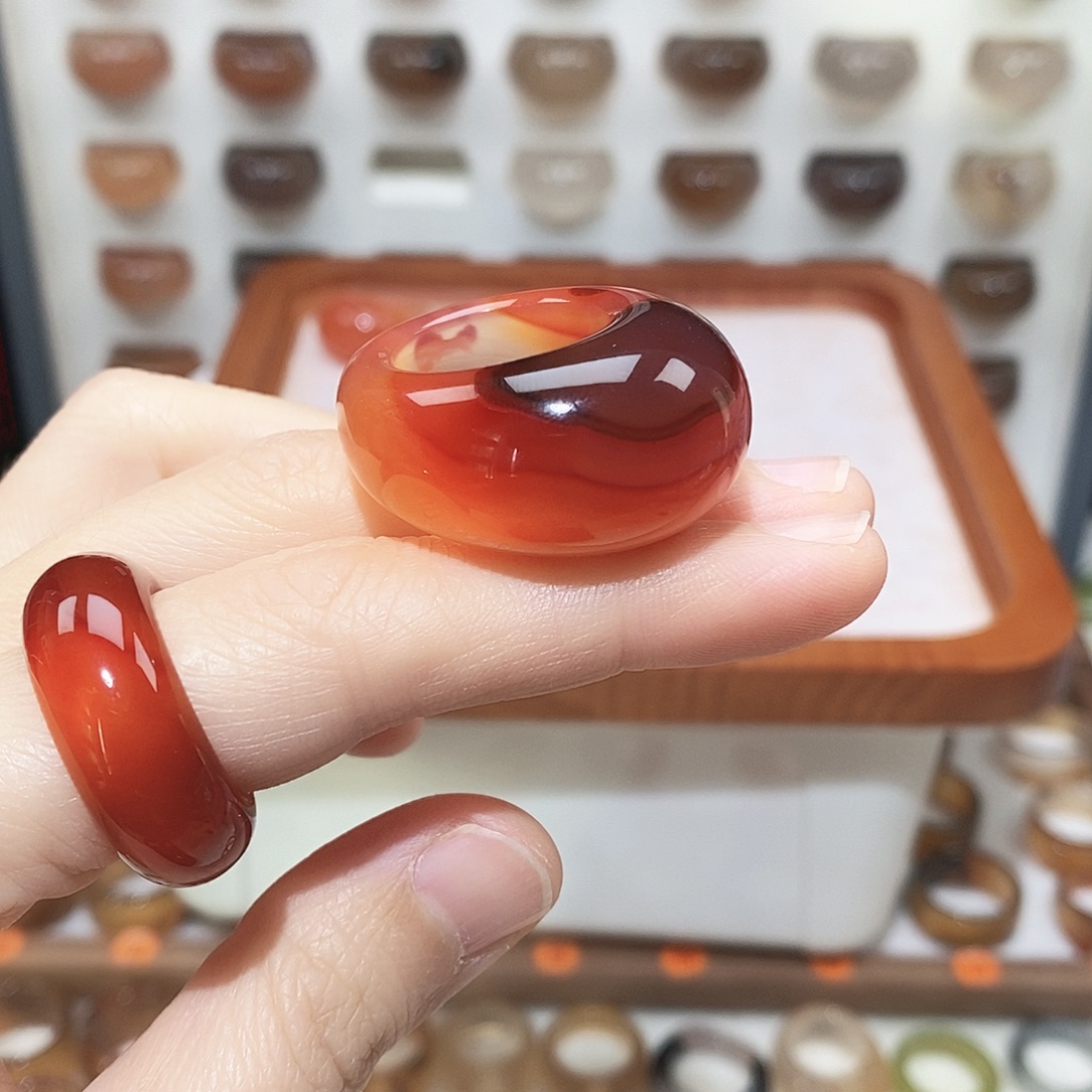 懿***鑫玛瑙/玉髓未镶嵌戒指港15