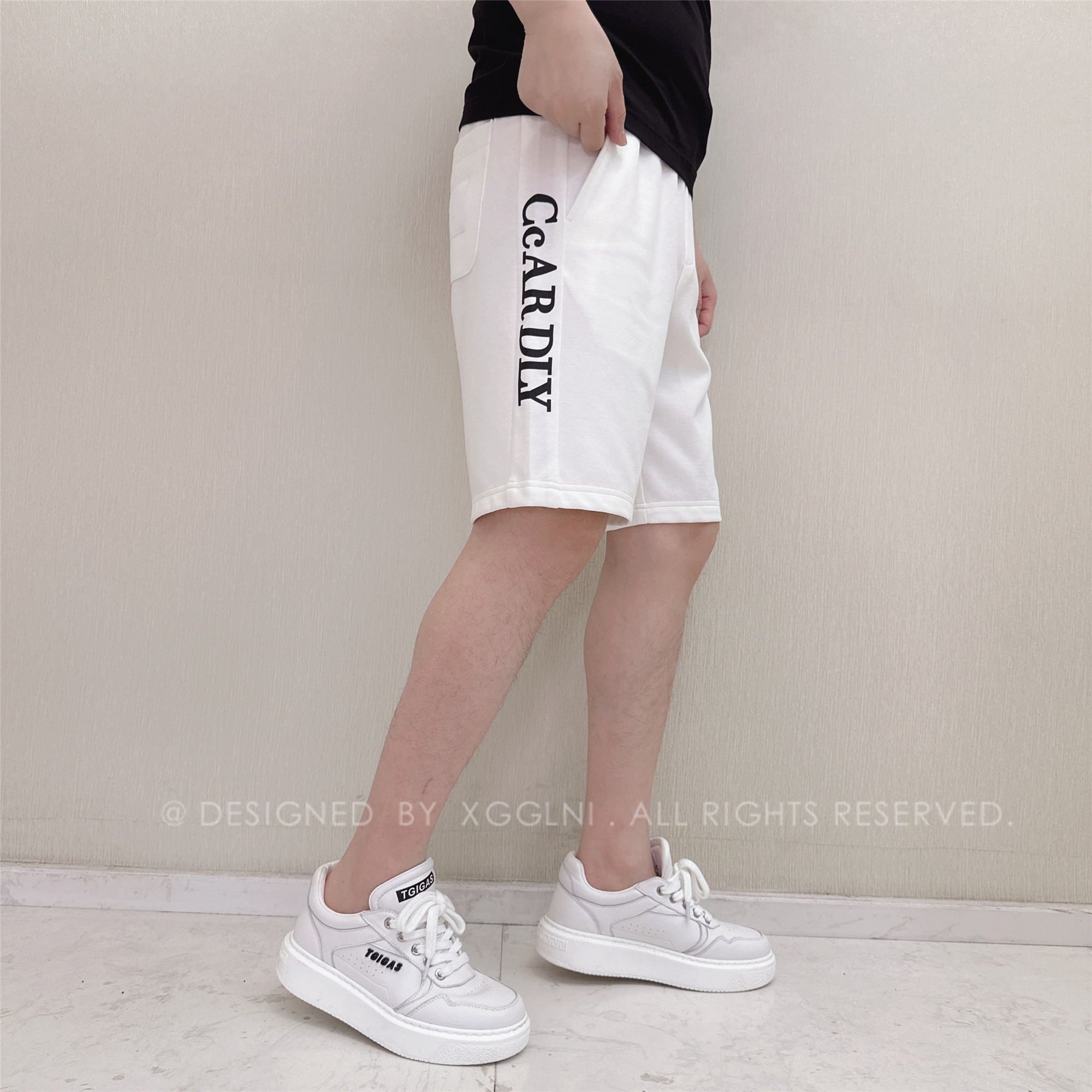 夏季款卡迪利右侧竖着字母时尚男潮流高级感轻奢潮牌个性休闲短裤