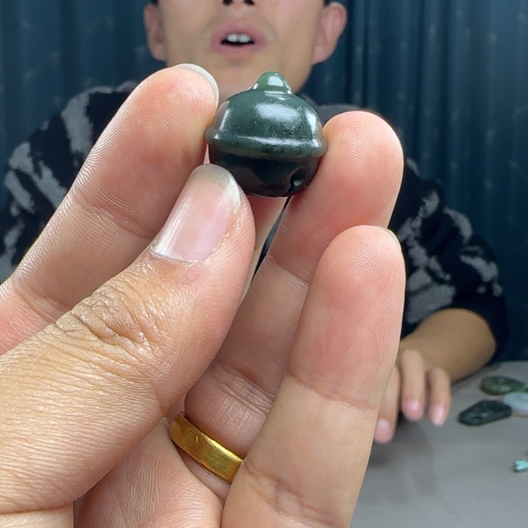 和田玉未镶嵌吊坠(不含链)