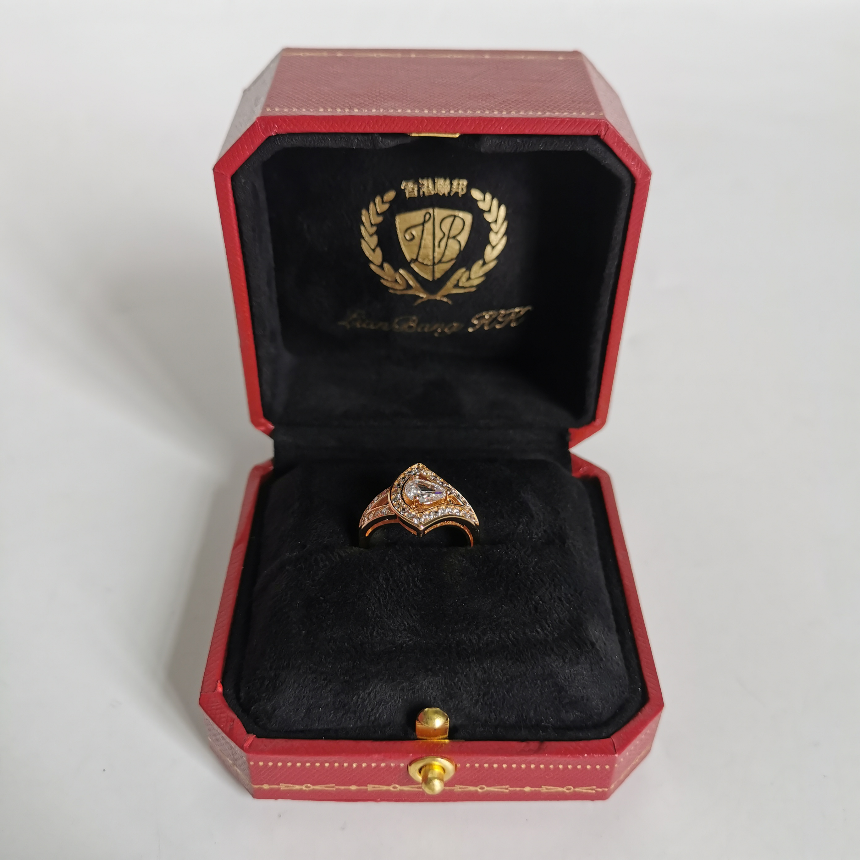 1559戒指-时尚优雅设计首饰赠礼盒