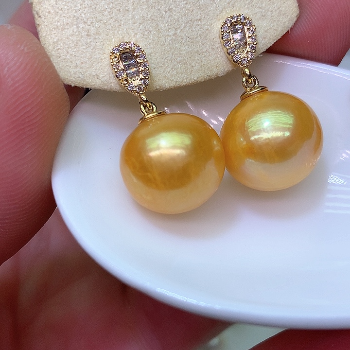 银S925镶嵌耳饰淡水珍珠