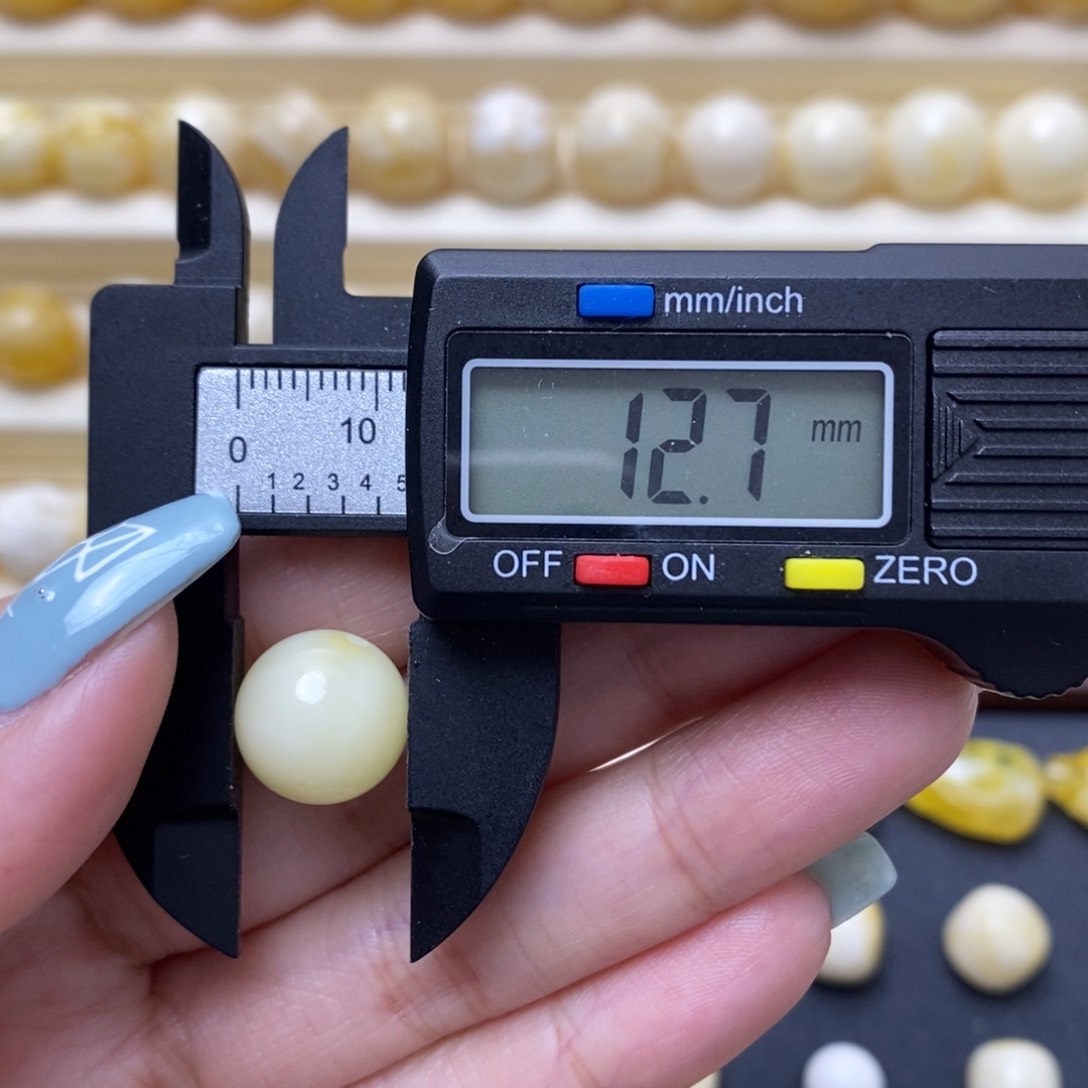 琥珀未镶嵌珠宝奇石w**e