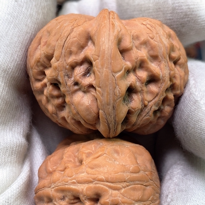 文玩核桃吊坠44全品山地红皮一比一元宝