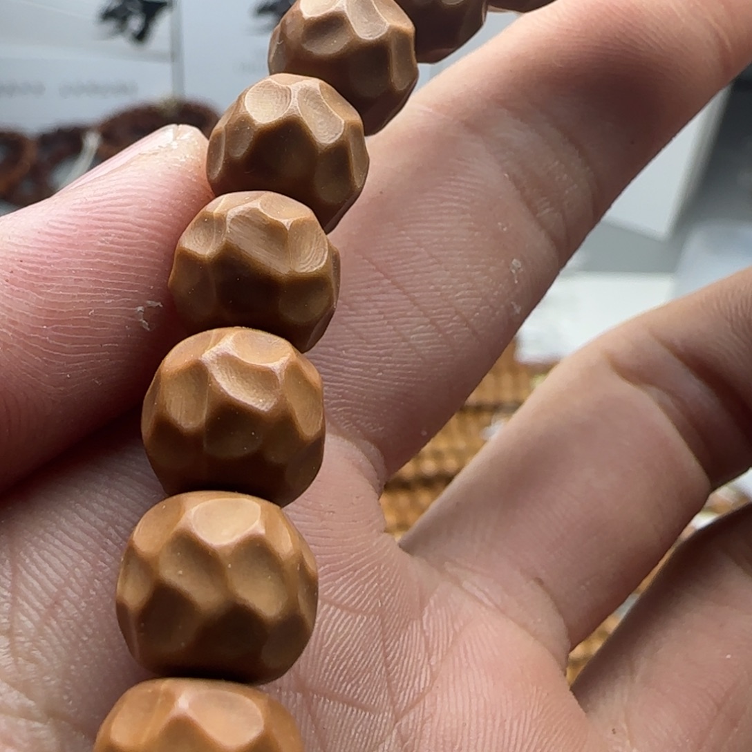 猴头核桃吊坠黑金奶酪