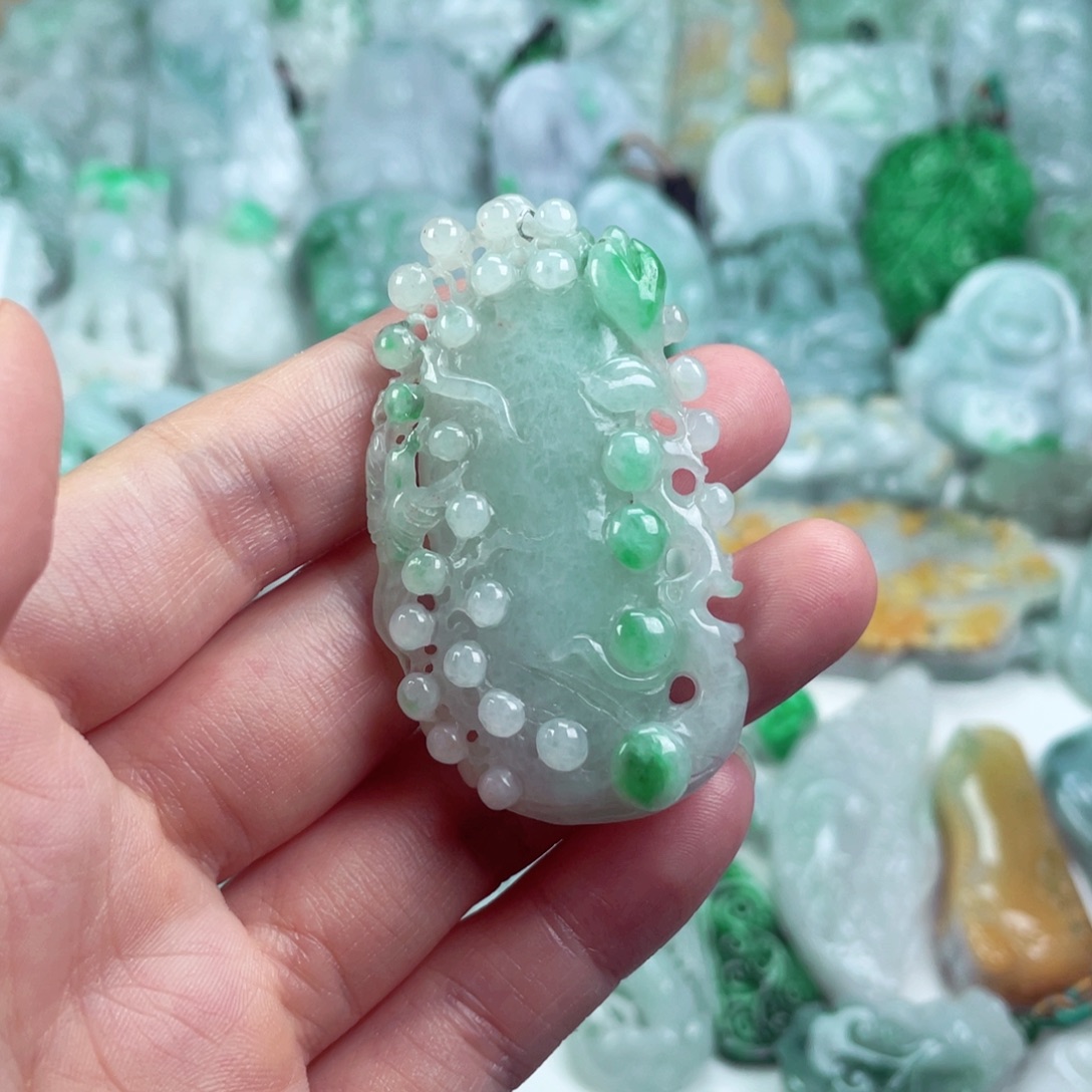 翡翠未镶嵌吊坠(不含链)