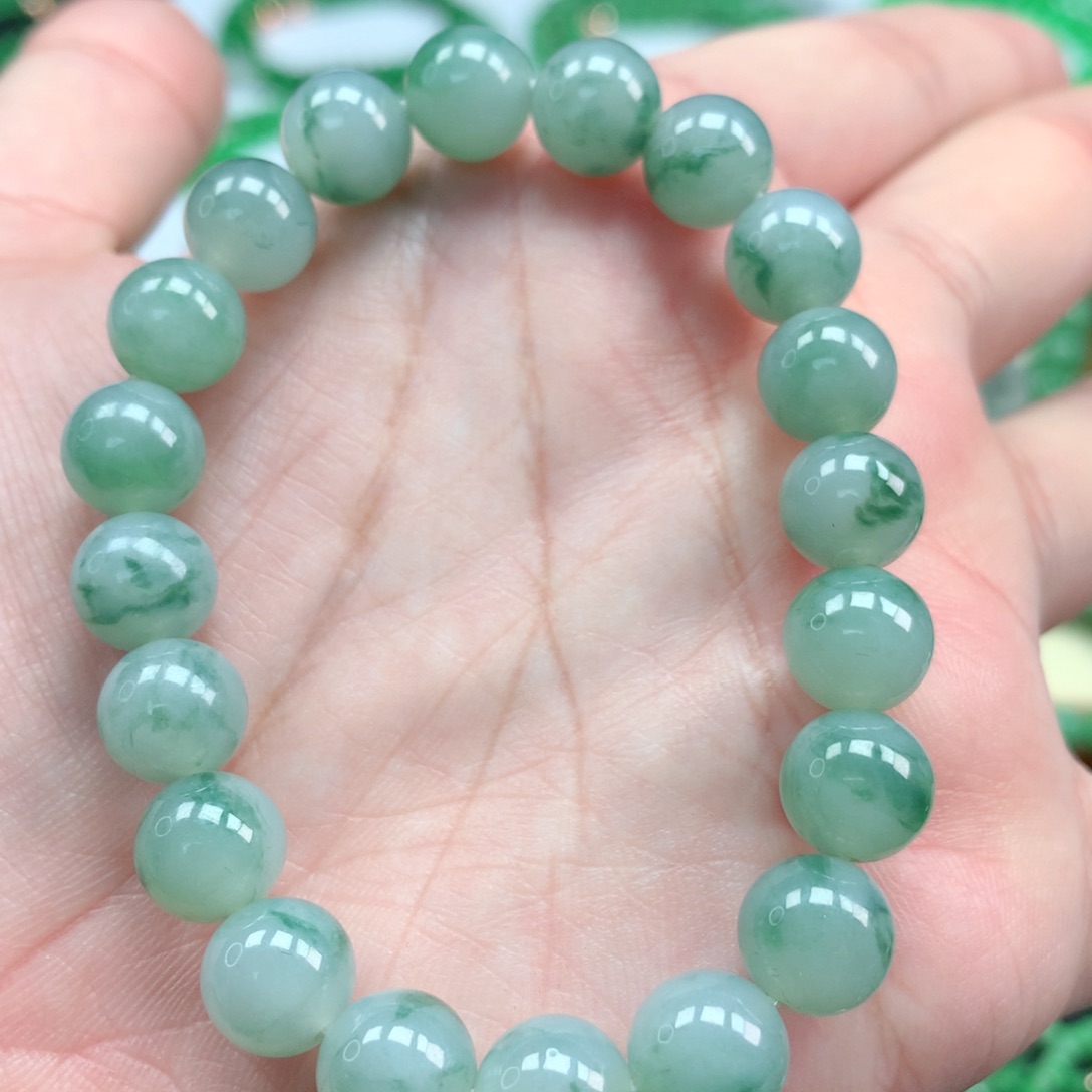 翡翠手链未镶嵌翡翠