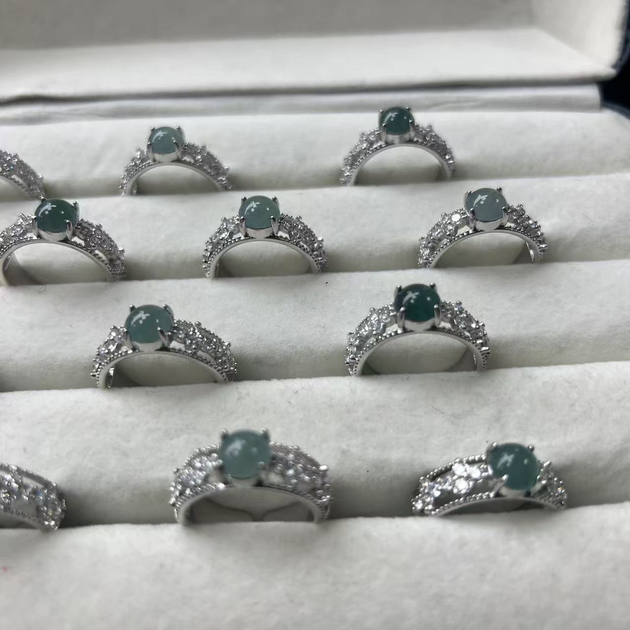 AT5424【任会长珠宝】A货-翡翠蛋面戒指-活口-多样性只发一件