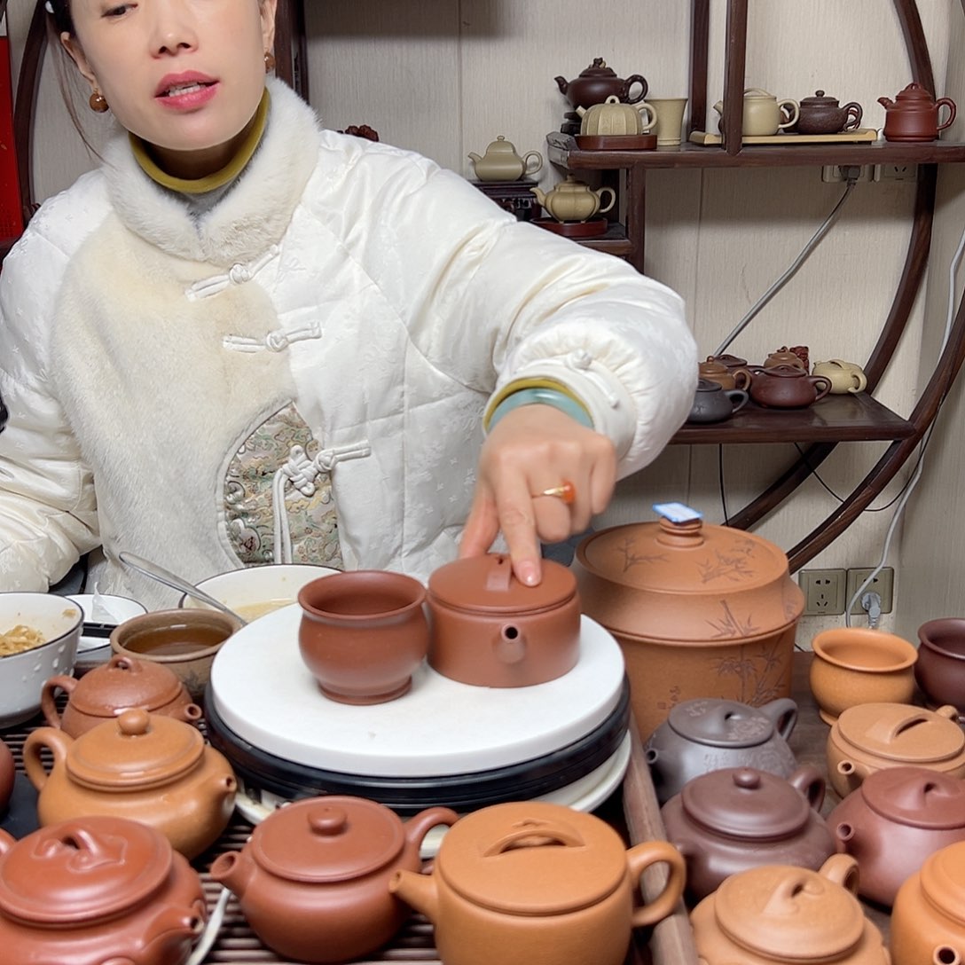 段泥茶壶180 CC左右的容量啊