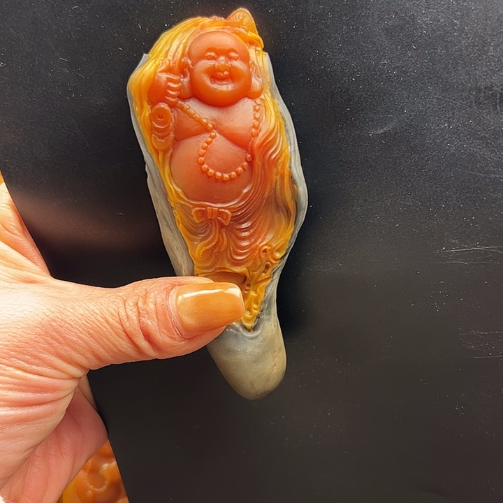 兴***普石英质玉未镶嵌黄蜡石挂件