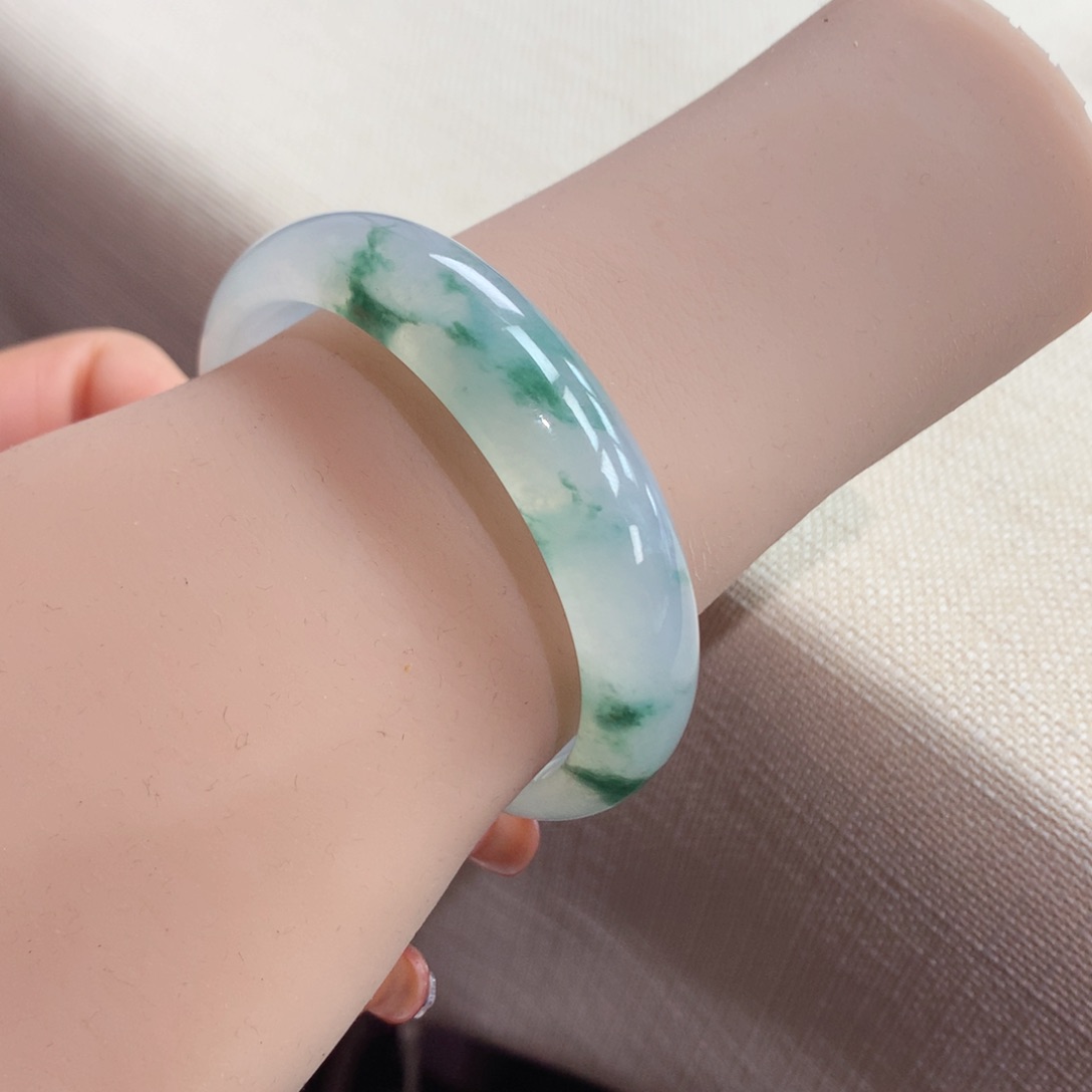 翡翠手镯未镶嵌22号