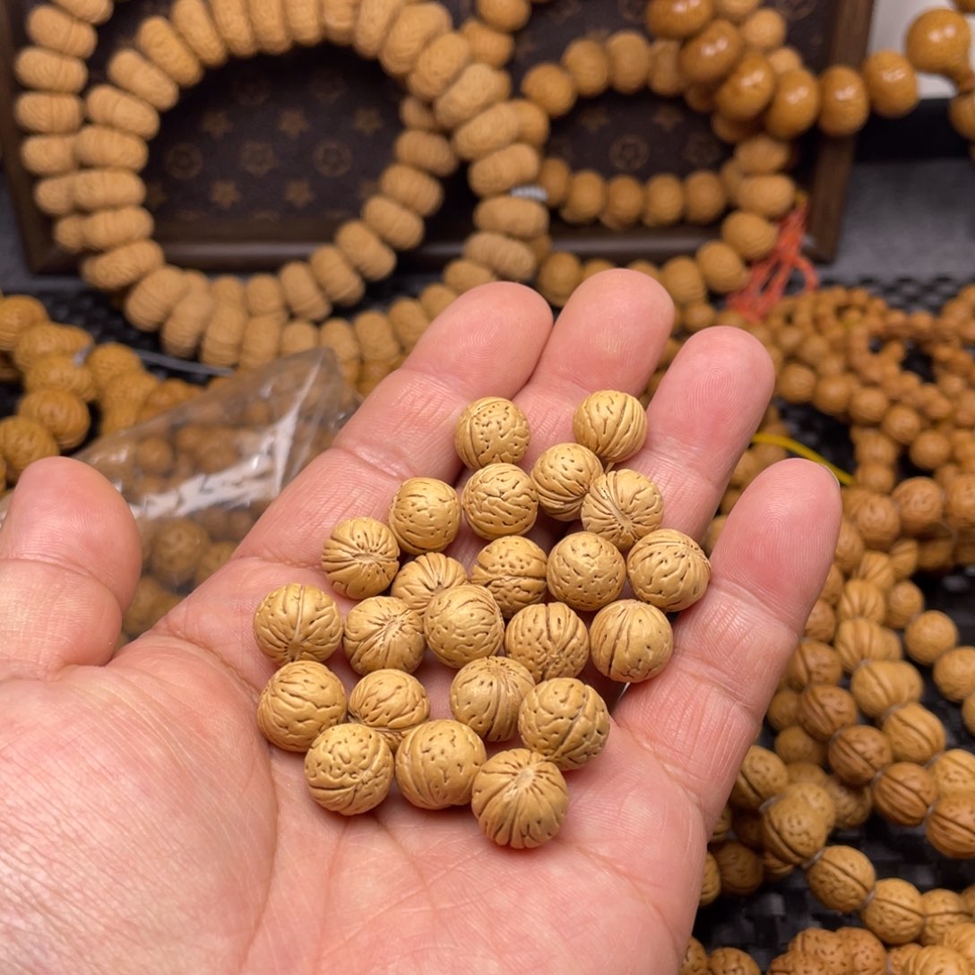 桃核手串刘***廊野生小金豆