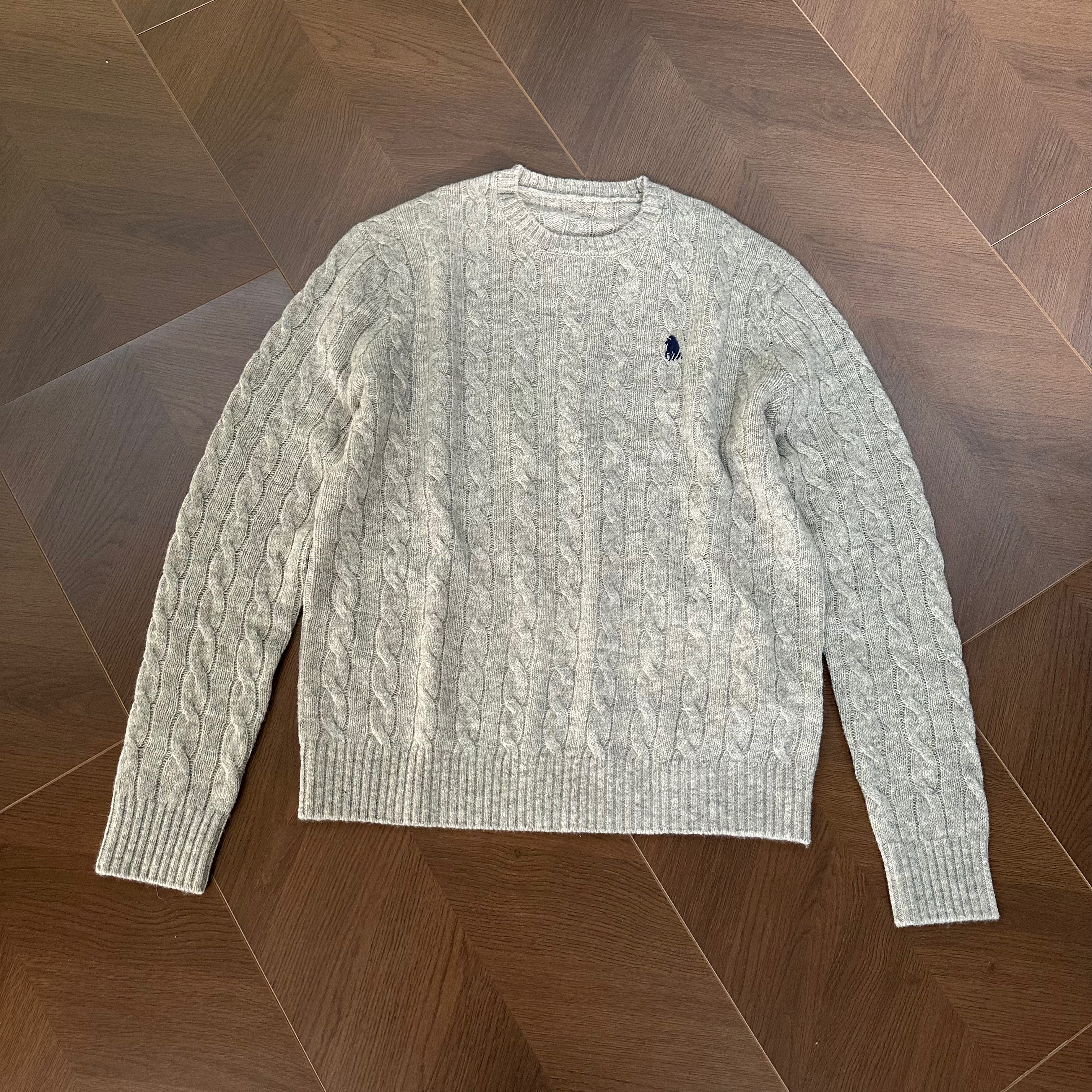 陈邓邓 秋冬款100%羊毛极简老钱风圆领绞花羊毛套头衫女3098