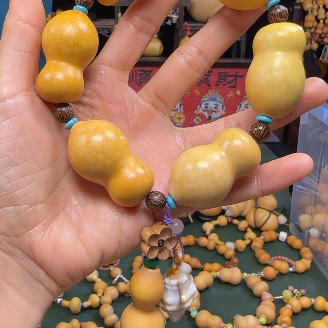 夏***至葫芦草里金手持葫芦