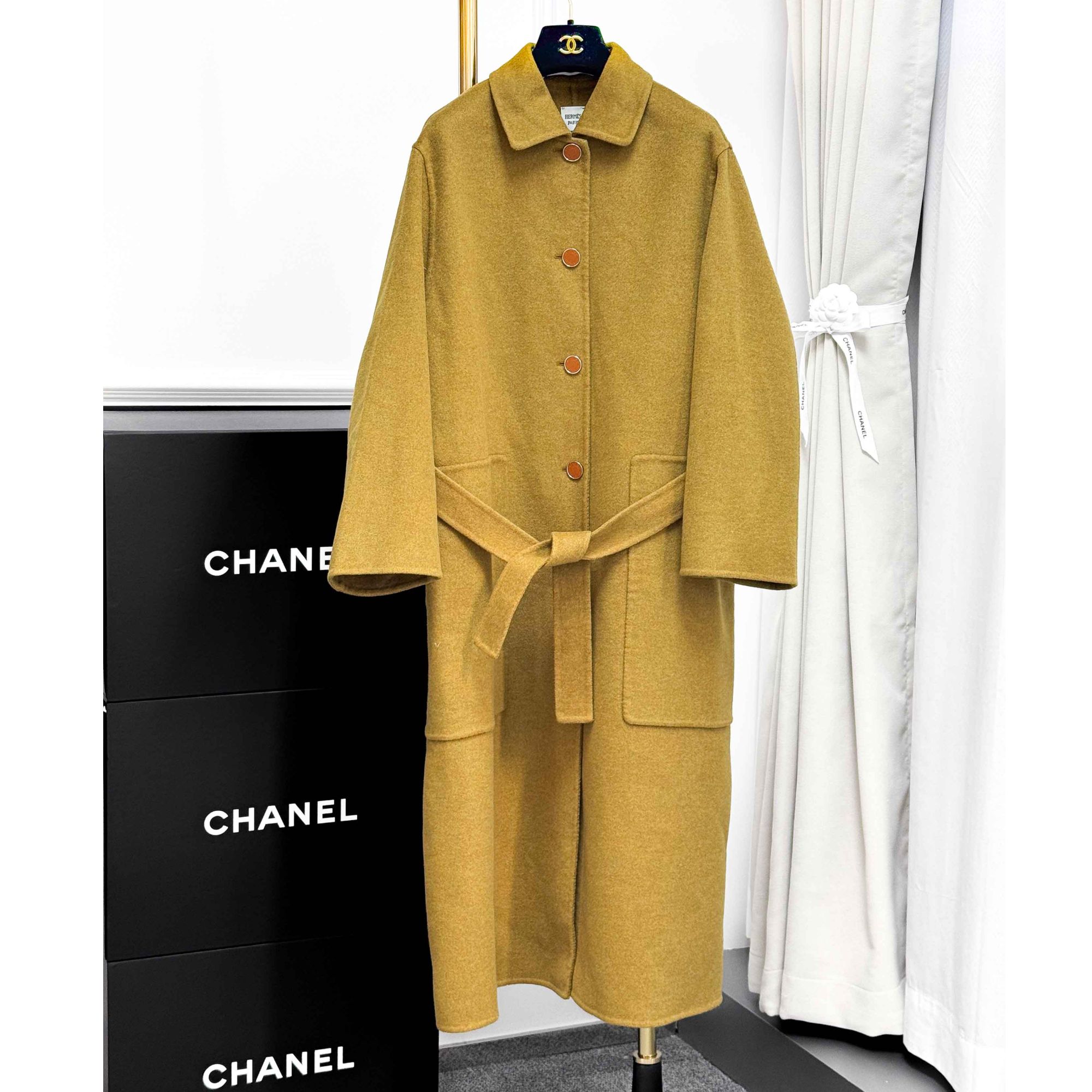 99新 Hermes/爱马仕  34码枫叶绿翻领长款羊绒大衣