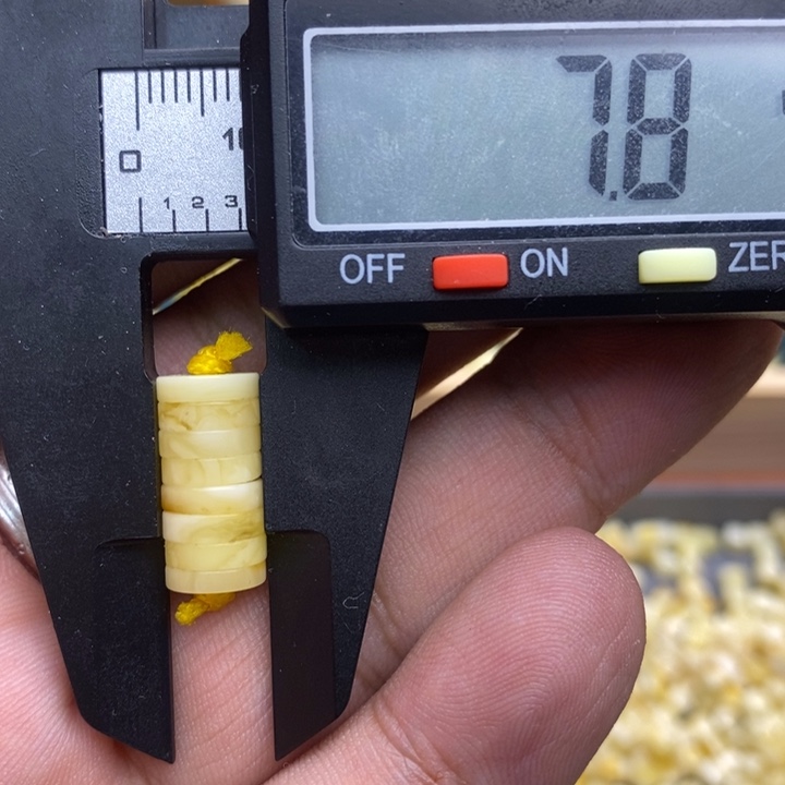 未镶嵌琥珀裸石15号7.8左右隔片微瑕