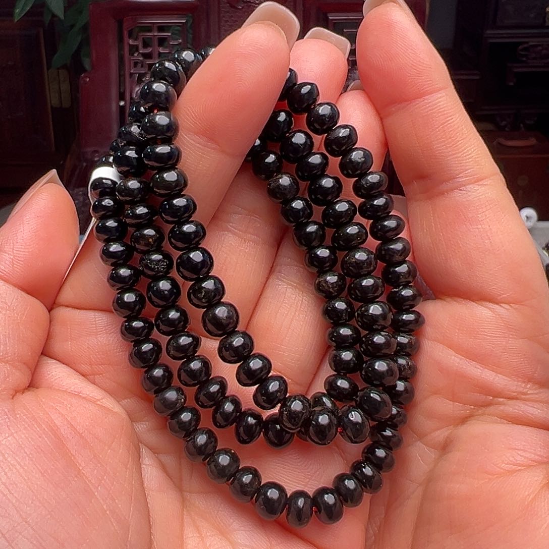 琥珀裸石未镶嵌抚顺琥珀20562。6m m