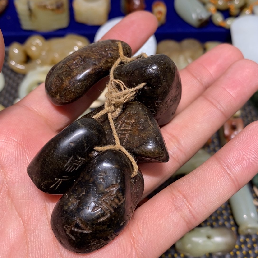 和田玉（糖玉）挂件未镶嵌